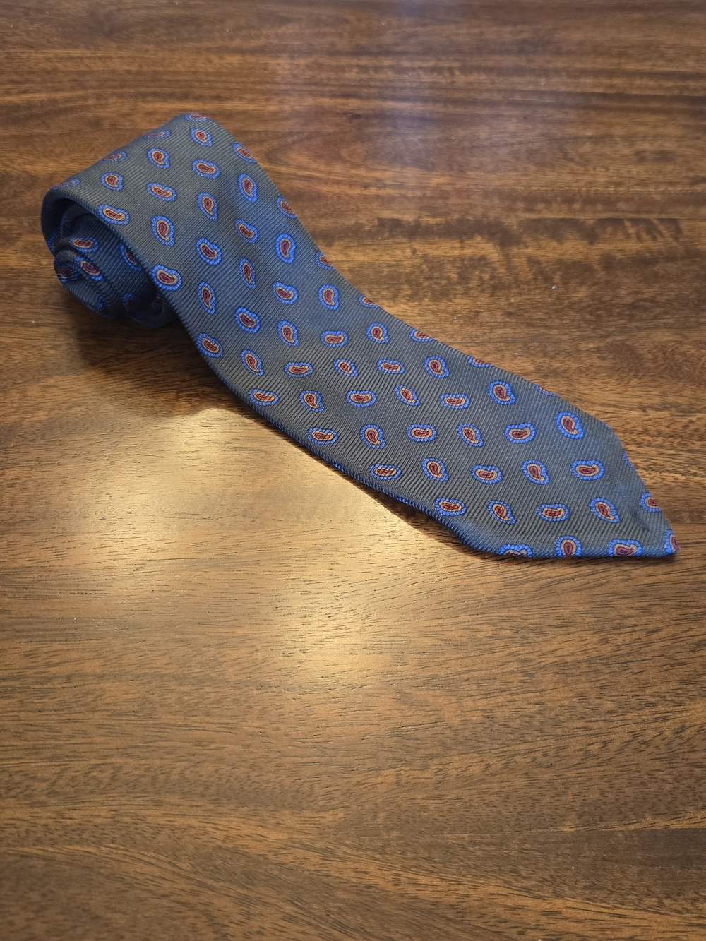 VTG Robert Talbott Seven Fold Tie Silk Italy Green  Paisley  Hand Sewn Luxury